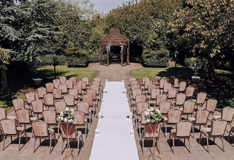 בית מלון כפרי Doubletree By Hilton Belfast Templepatrick