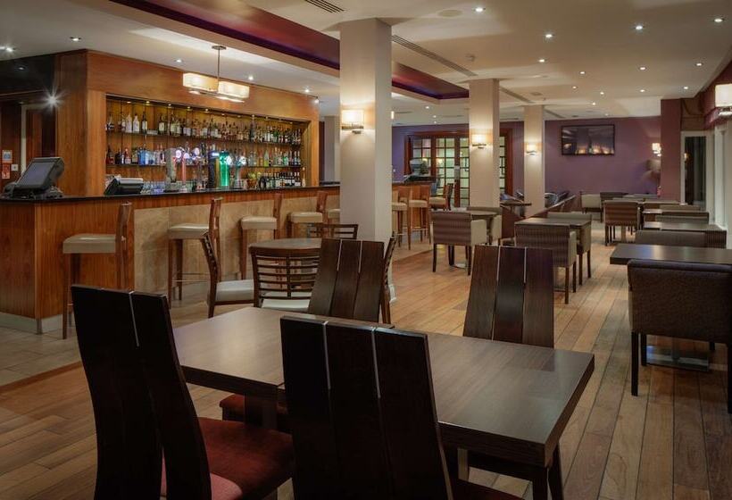 בית מלון כפרי Doubletree By Hilton Belfast Templepatrick