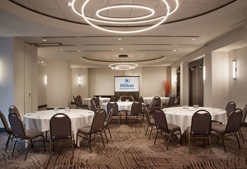 בית מלון כפרי Hilton Vancouver Metrotown