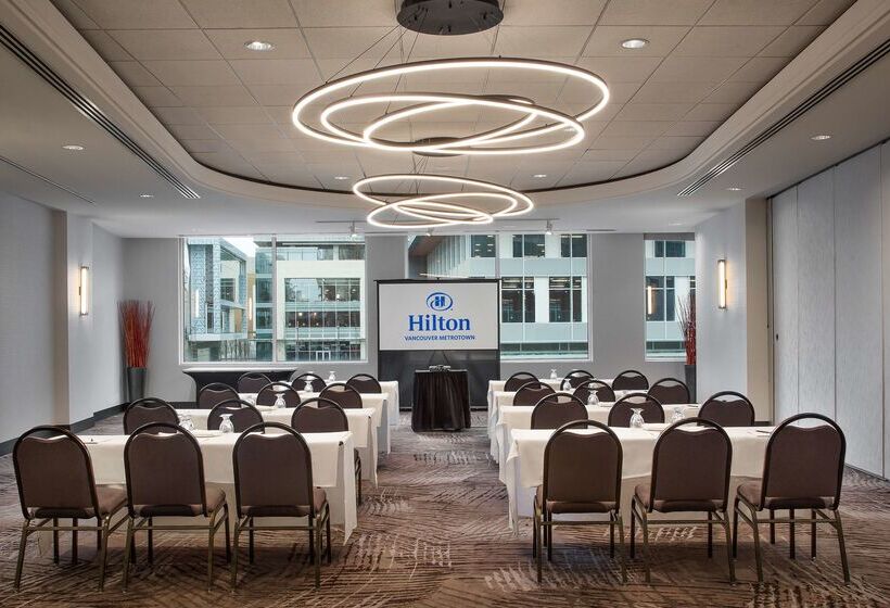 בית מלון כפרי Hilton Vancouver Metrotown