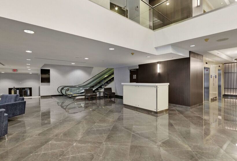 בית מלון כפרי Hilton Vancouver Metrotown