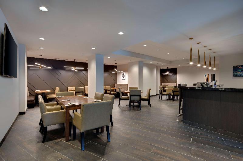 בית מלון כפרי Hilton Vancouver Metrotown