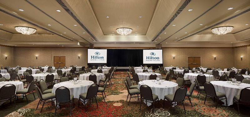בית מלון כפרי Hilton Vancouver Metrotown