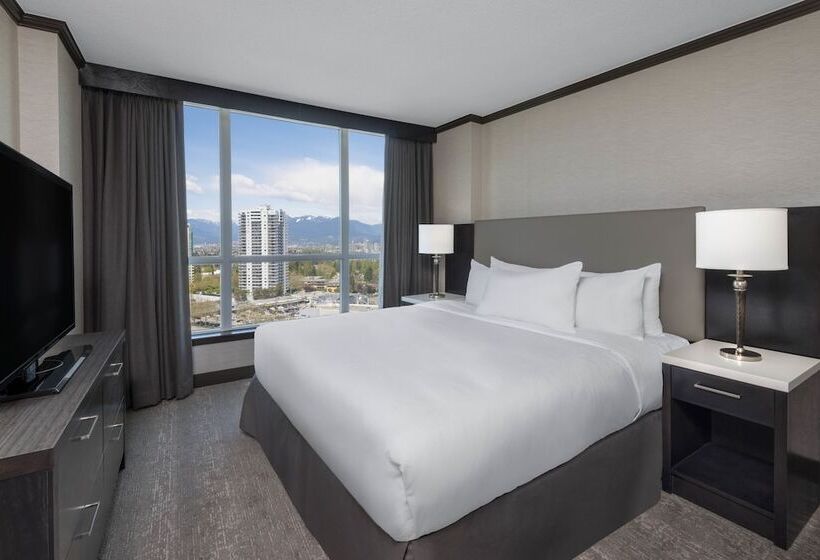 בית מלון כפרי Hilton Vancouver Metrotown