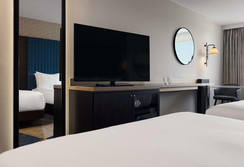 هتل Hilton Vienna Waterfront