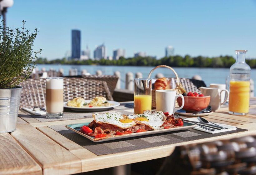 هتل Hilton Vienna Waterfront