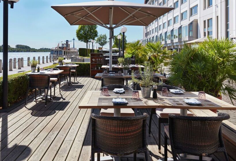 هتل Hilton Vienna Waterfront