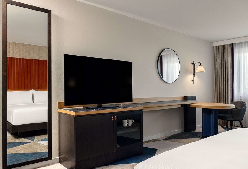 هتل Hilton Vienna Waterfront