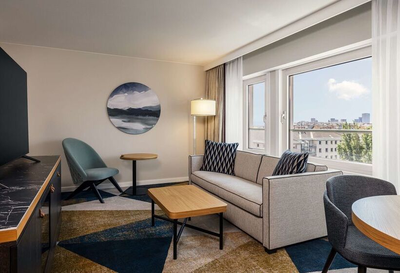 هتل Hilton Vienna Waterfront