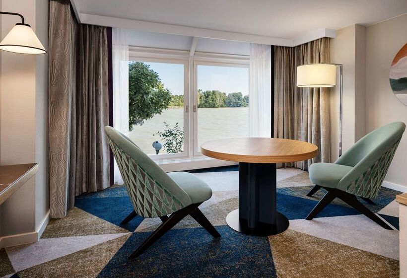 هتل Hilton Vienna Waterfront