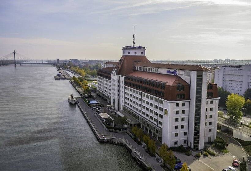 هتل Hilton Vienna Waterfront