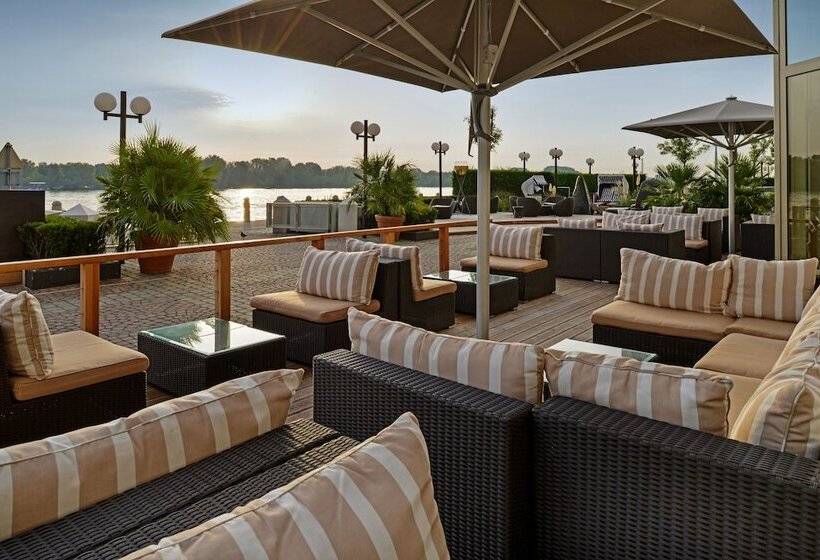 هتل Hilton Vienna Waterfront