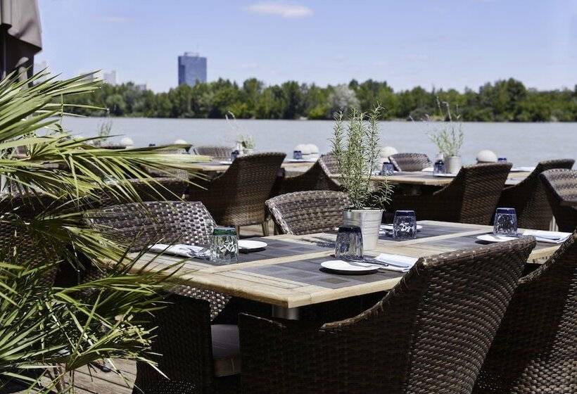 هتل Hilton Vienna Waterfront