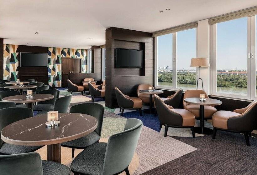 هتل Hilton Vienna Waterfront