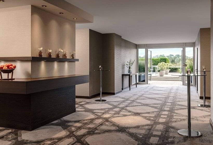 هتل Hilton Vienna Waterfront