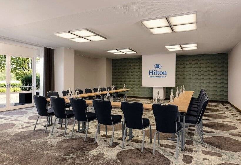 هتل Hilton Vienna Waterfront
