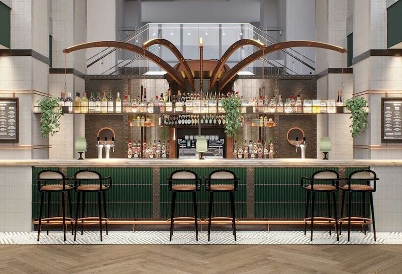 هتل Hilton Vienna Waterfront