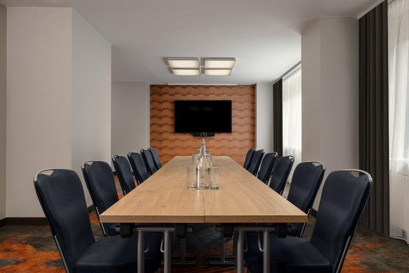 هتل Hilton Vienna Waterfront