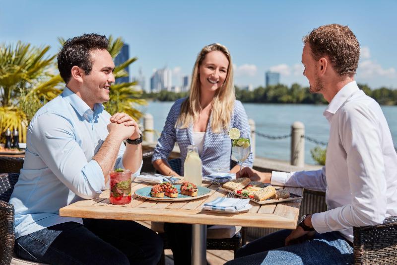 هتل Hilton Vienna Waterfront