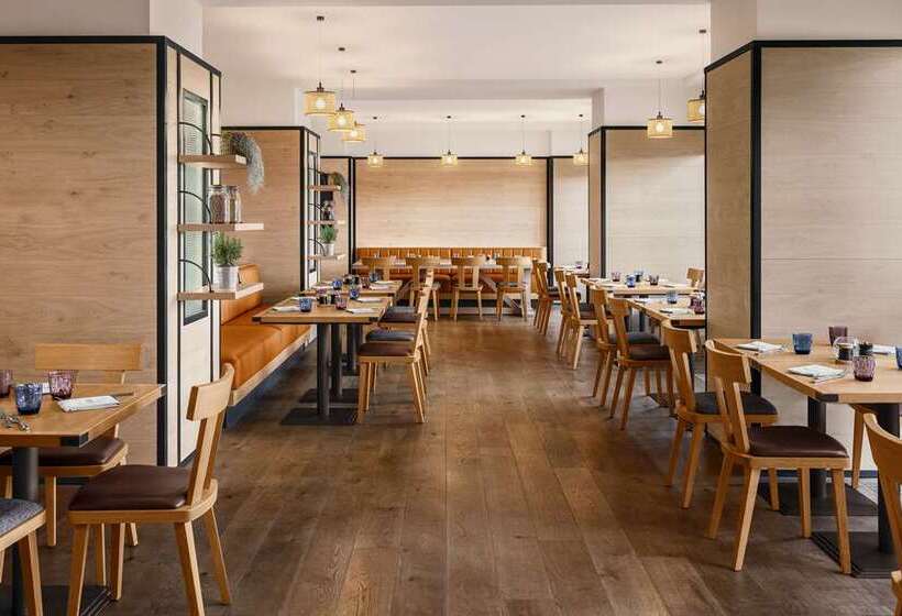 هتل Hilton Vienna Waterfront