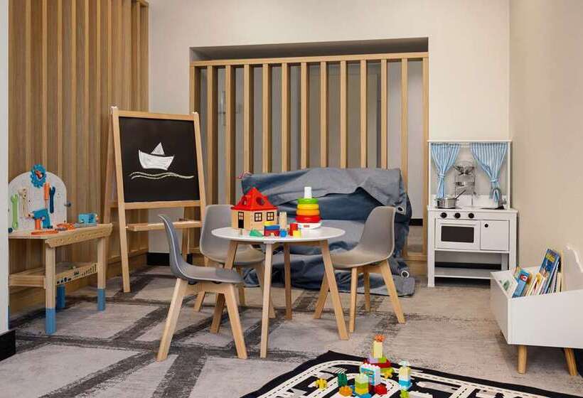 هتل Hilton Vienna Waterfront