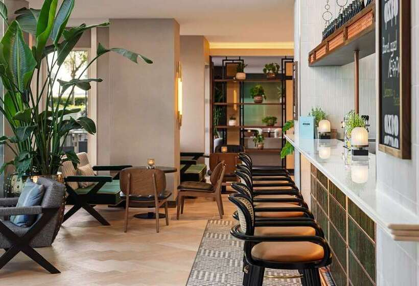 هتل Hilton Vienna Waterfront