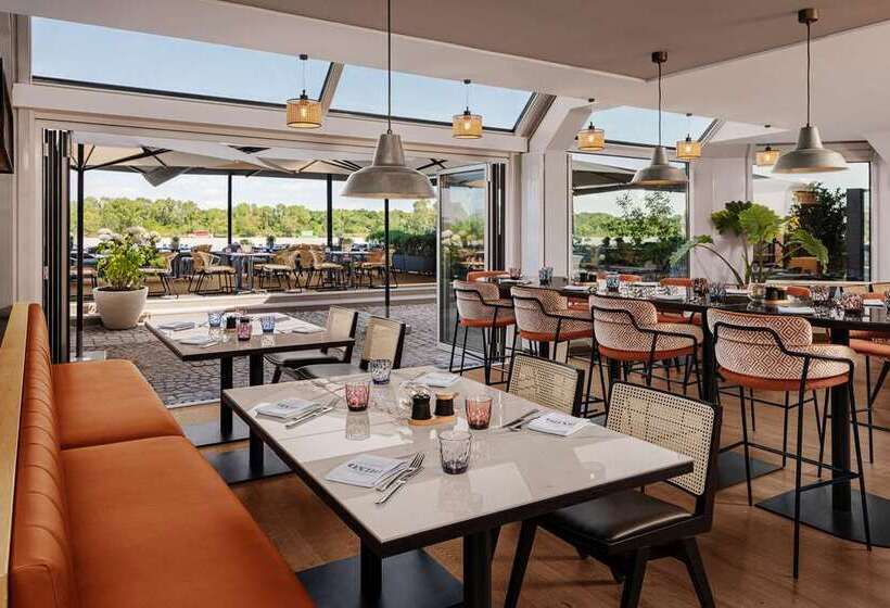 هتل Hilton Vienna Waterfront