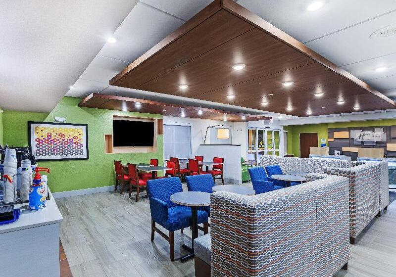 Holiday Inn Express Hotel & Suites Dallas Lewisville, An Ihg