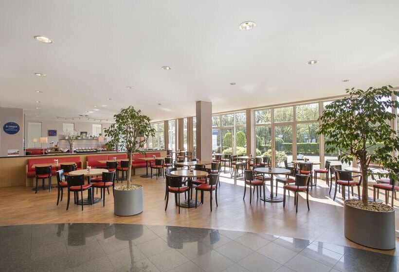 酒店 Holiday Inn Express Frankfurt Airport, An Ihg