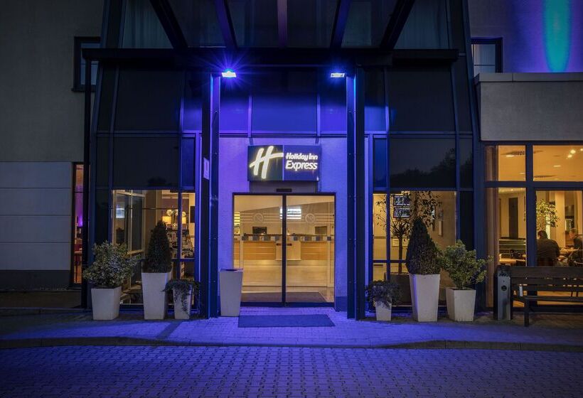 酒店 Holiday Inn Express Frankfurt Airport, An Ihg