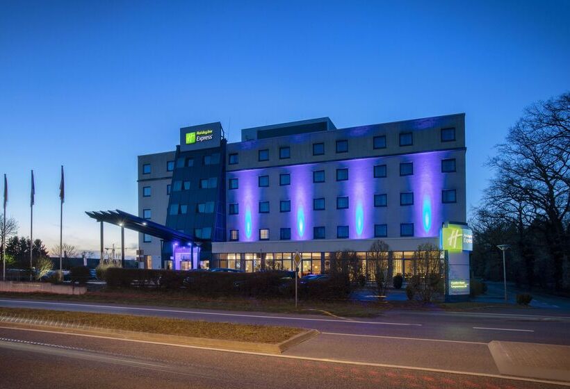 酒店 Holiday Inn Express Frankfurt Airport, An Ihg