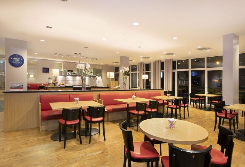 酒店 Holiday Inn Express Frankfurt Airport, An Ihg