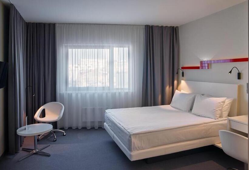 هتل Holiday Inn Vilnius, An Ihg