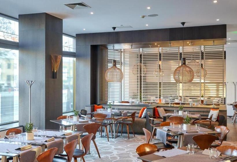 هتل Holiday Inn Vilnius, An Ihg