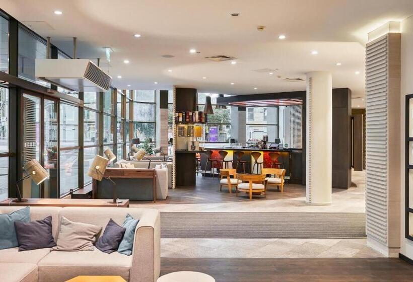 هتل Holiday Inn Vilnius, An Ihg