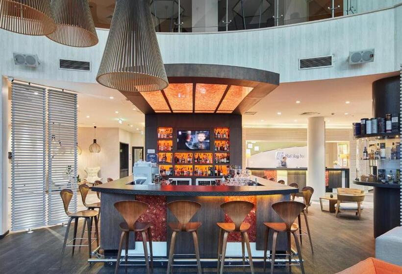 هتل Holiday Inn Vilnius, An Ihg