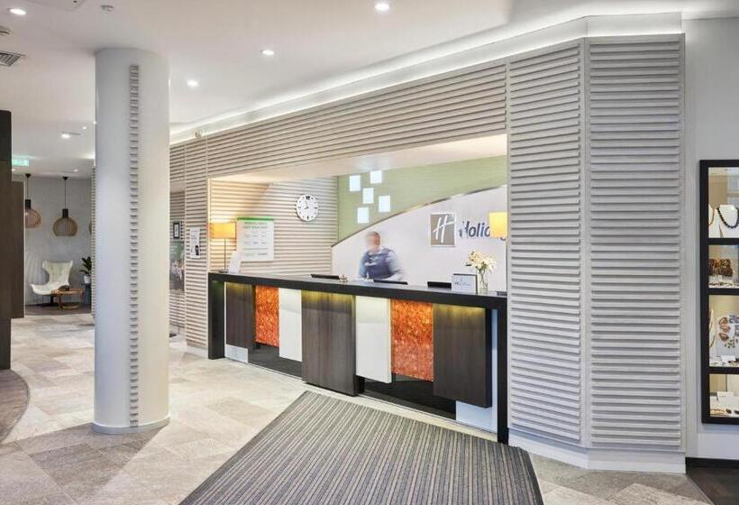 هتل Holiday Inn Vilnius, An Ihg