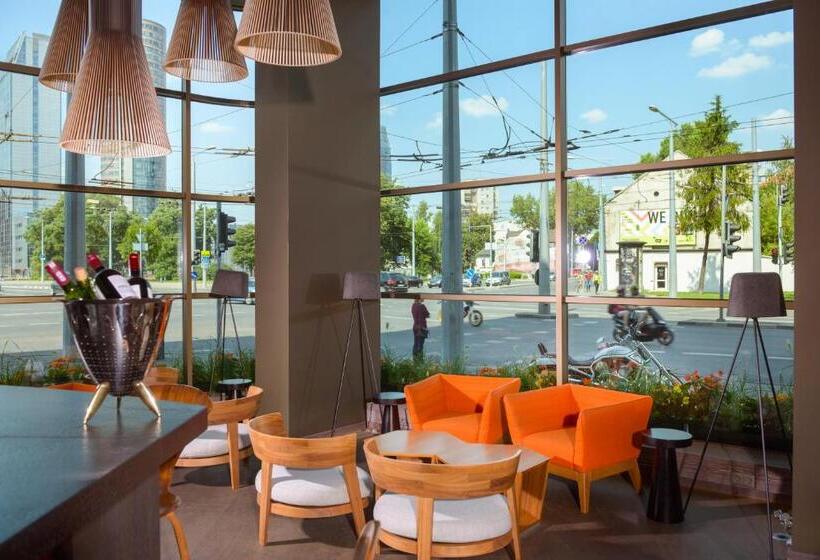 هتل Holiday Inn Vilnius, An Ihg