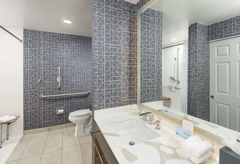 هتل Homewood Suites By Hilton New Orleans