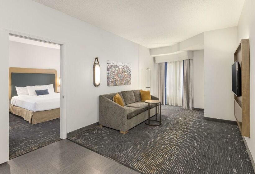 هتل Homewood Suites By Hilton New Orleans