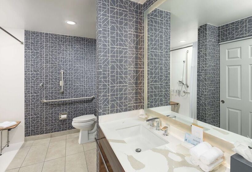 هتل Homewood Suites By Hilton New Orleans