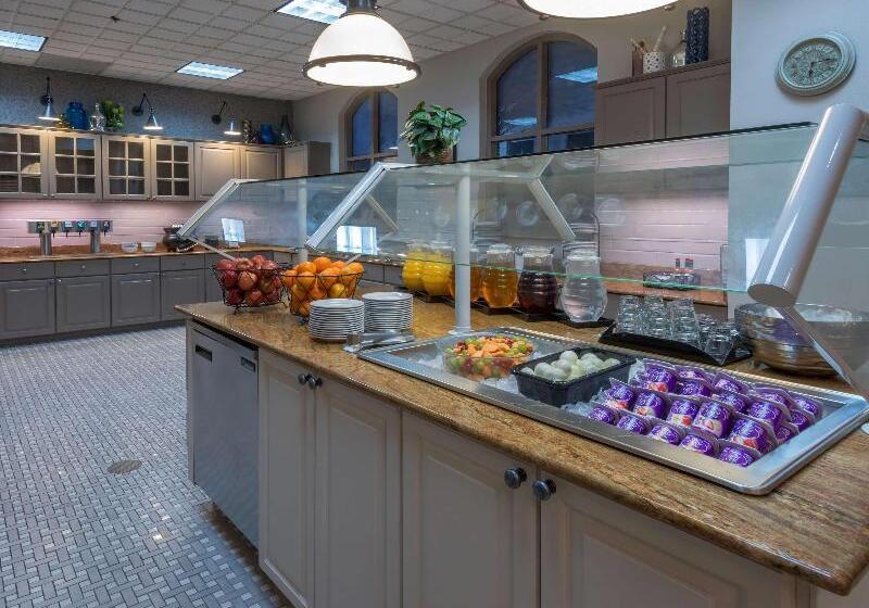 هتل Homewood Suites By Hilton New Orleans