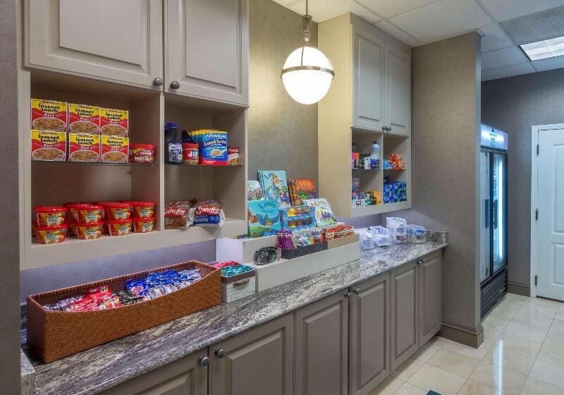 هتل Homewood Suites By Hilton New Orleans