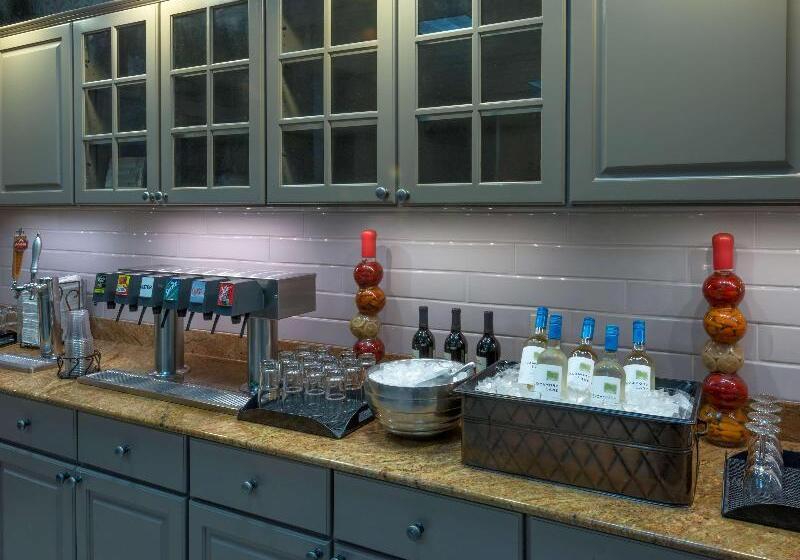 هتل Homewood Suites By Hilton New Orleans