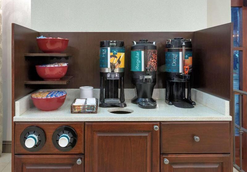 هتل Homewood Suites By Hilton New Orleans