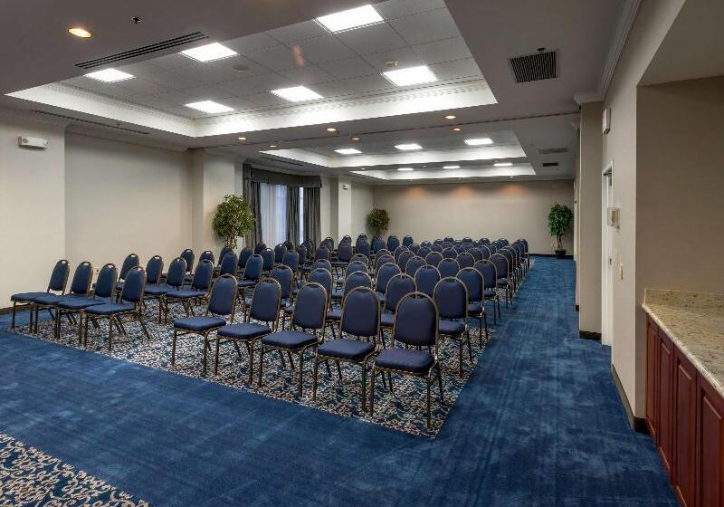 هتل Homewood Suites By Hilton New Orleans