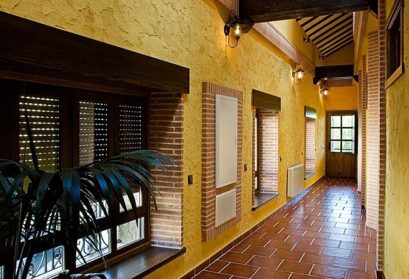 בית מלון כפרי Hostal El Cerro  Only Adults