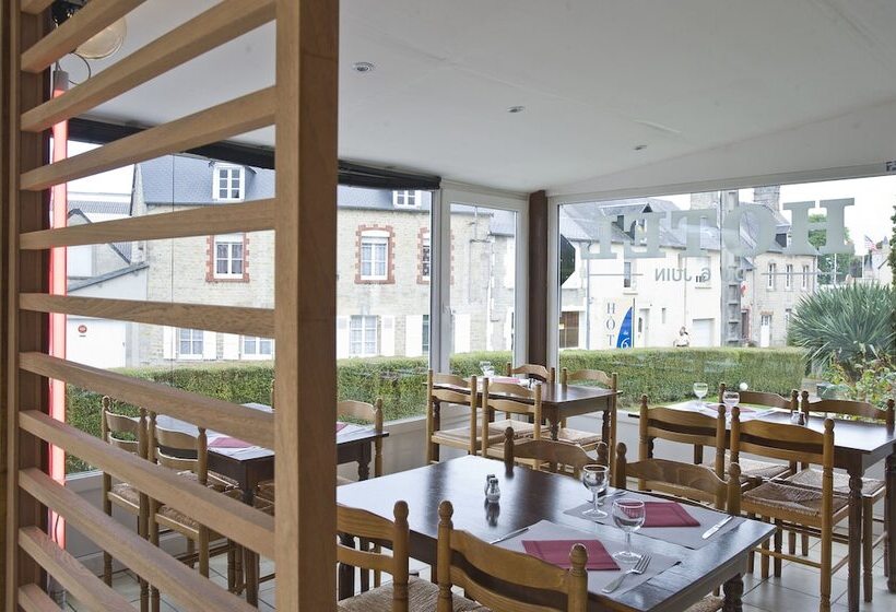 ホテル Hôtel Du 6 Juin