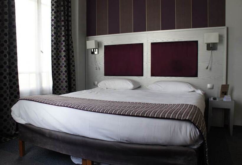 هتل Hôtel L'univers