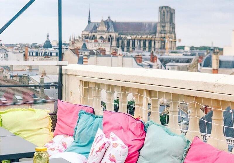 هتل Hôtel L'univers